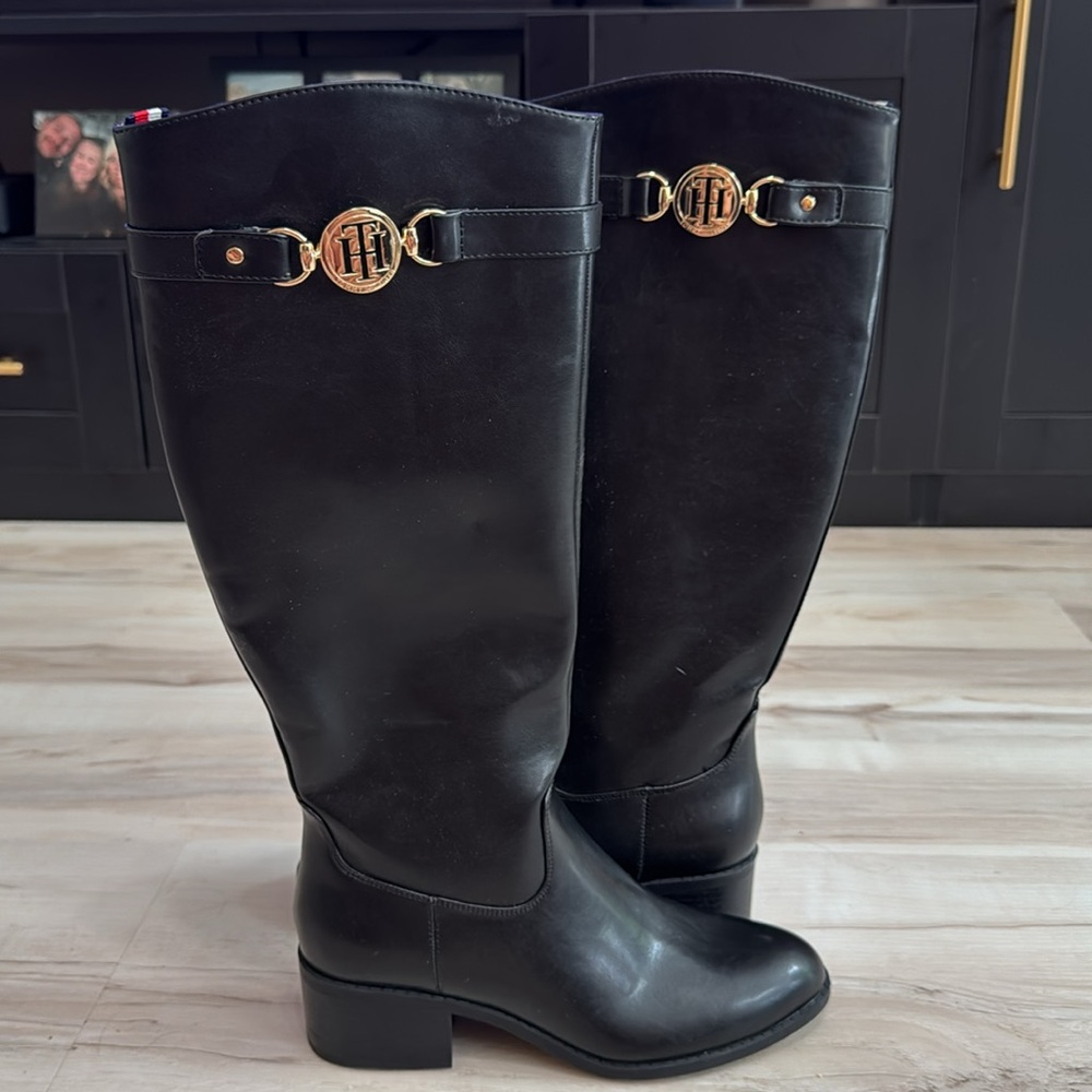 Tommy Hilfiger Imina Leather Knee High Boots in Black - Picture 3 of 9